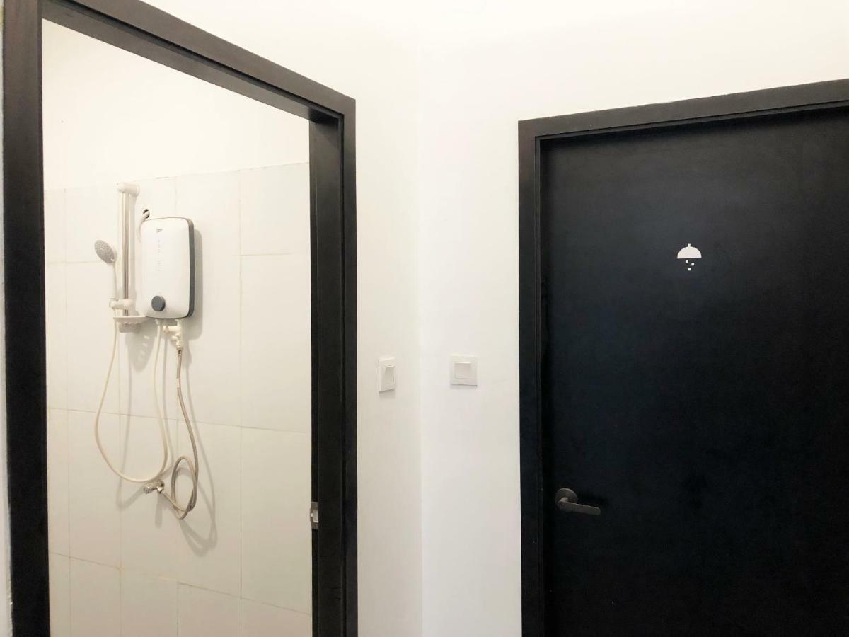 Hood Hostel Rangoon Eksteriør billede